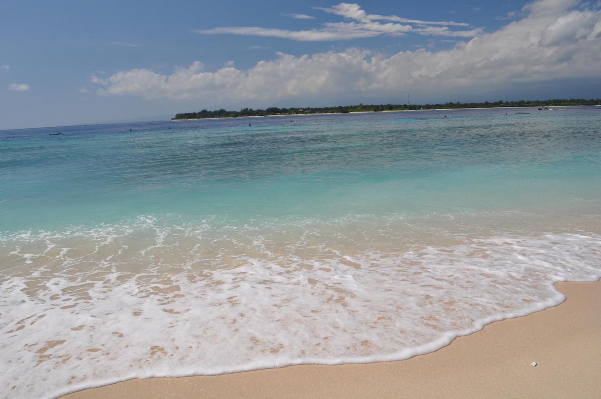 Wah Danima Resort & Restaurant Gili Trawangan Exterior photo