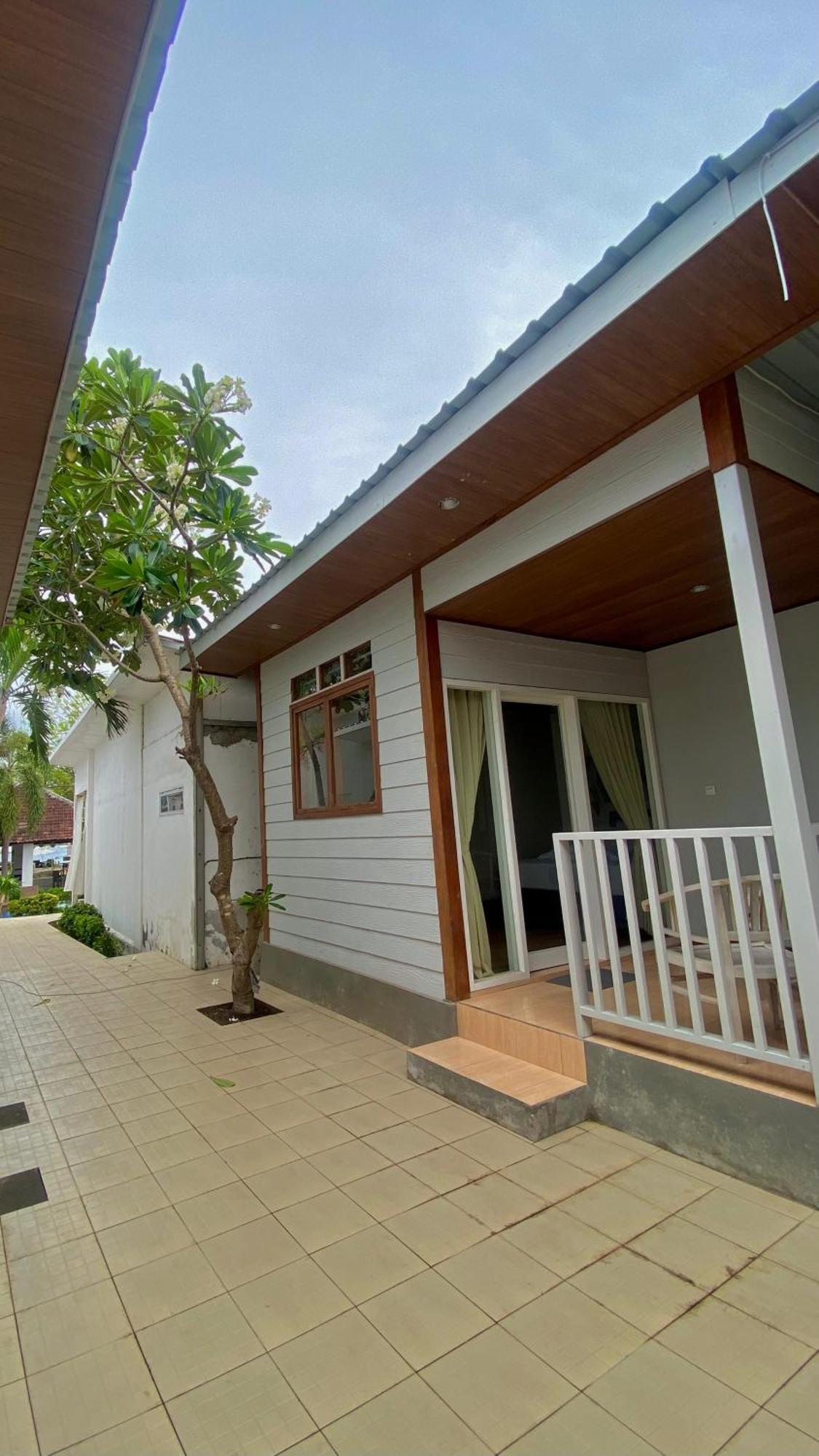 Wah Danima Resort & Restaurant Gili Trawangan Exterior photo