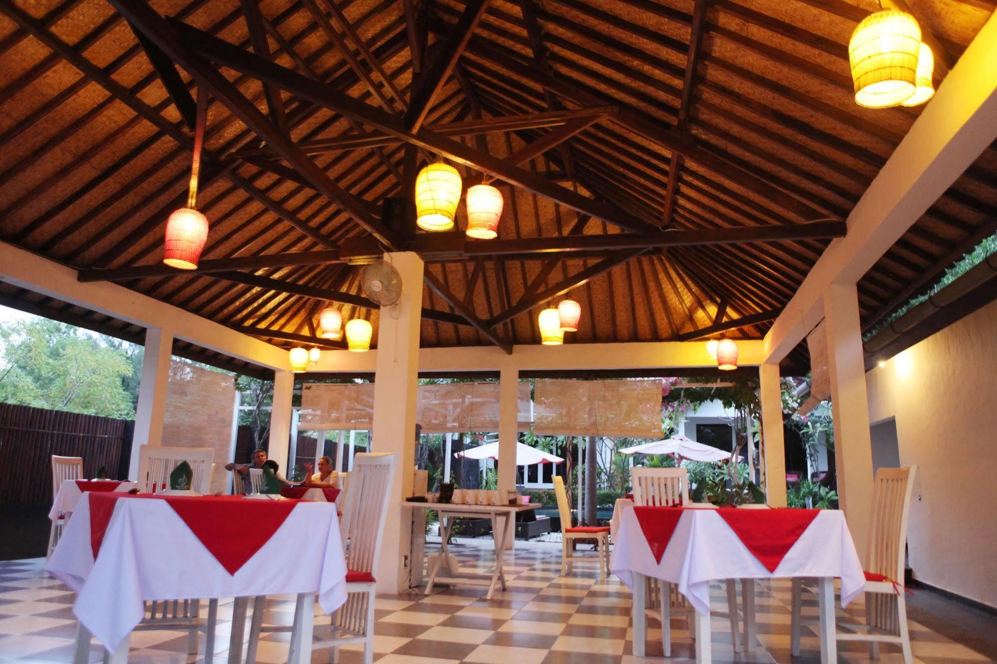 Wah Danima Resort & Restaurant Gili Trawangan Exterior photo