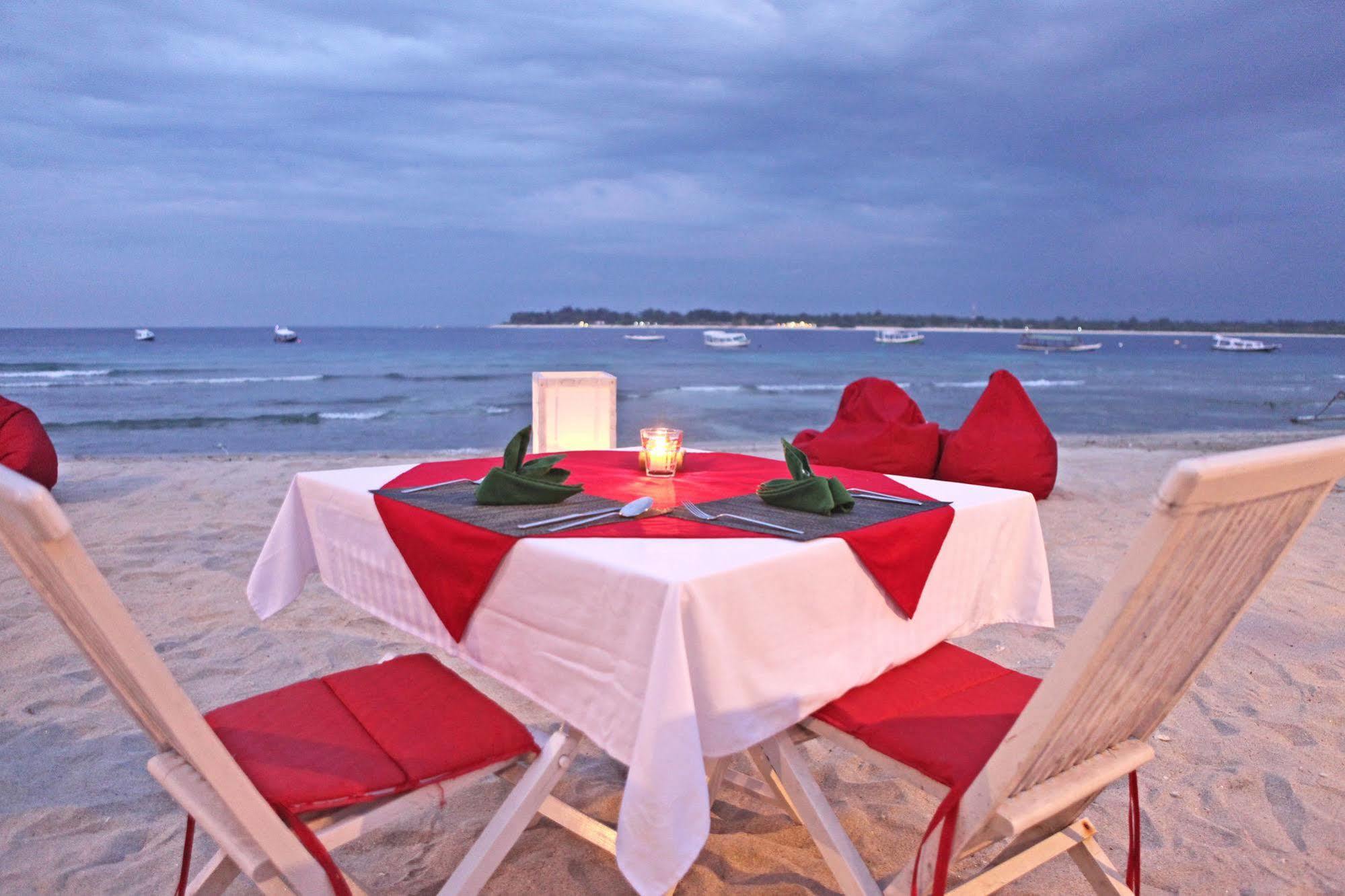 Wah Danima Resort & Restaurant Gili Trawangan Exterior photo