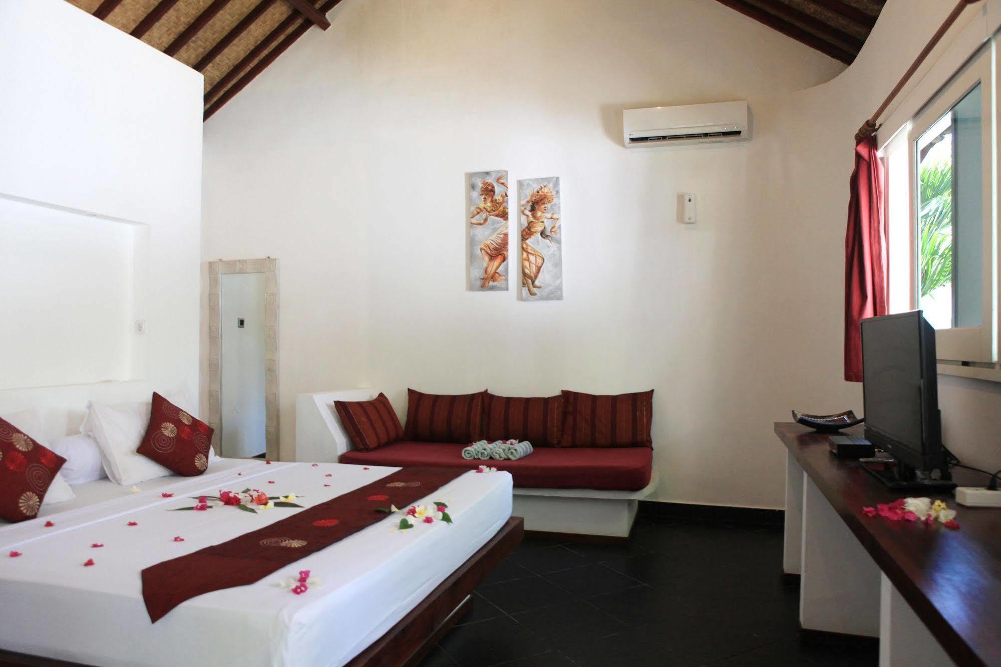 Wah Danima Resort & Restaurant Gili Trawangan Exterior photo