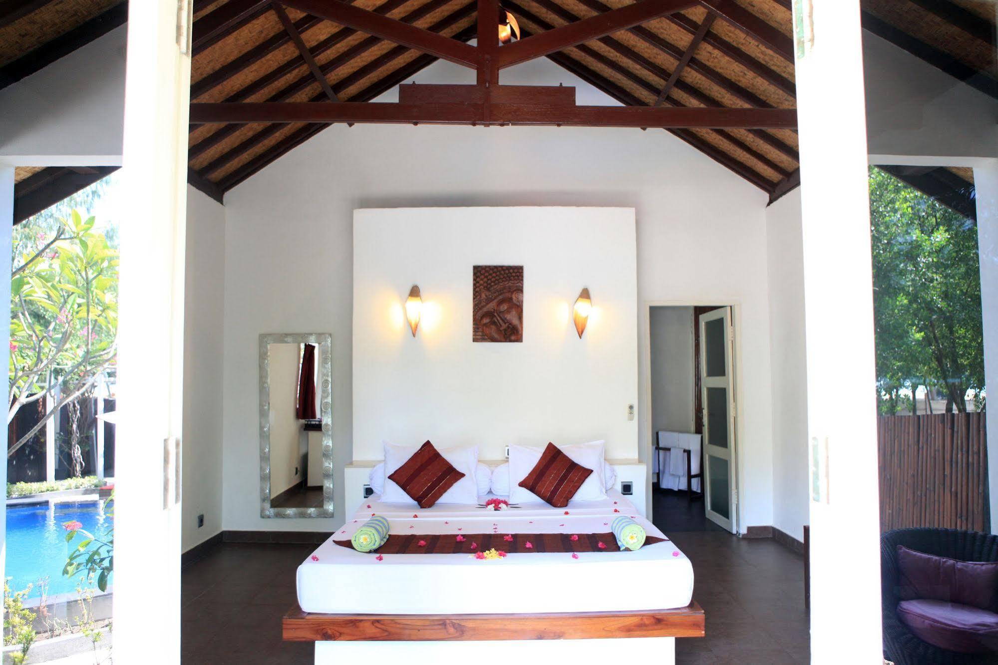 Wah Danima Resort & Restaurant Gili Trawangan Exterior photo