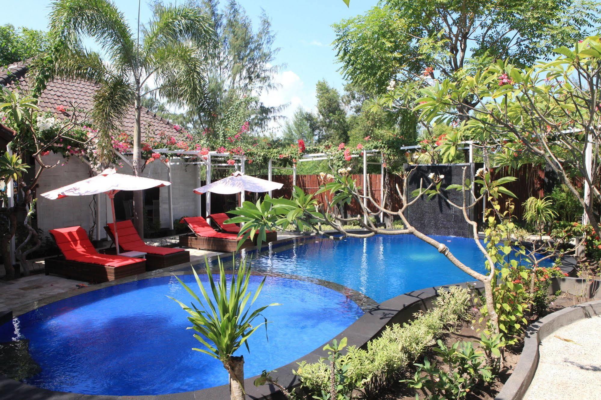 Wah Danima Resort & Restaurant Gili Trawangan Exterior photo