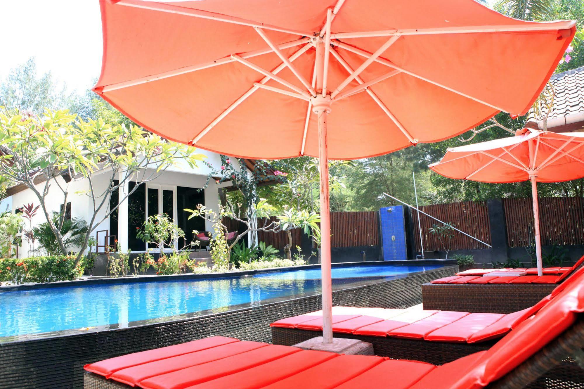 Wah Danima Resort & Restaurant Gili Trawangan Exterior photo